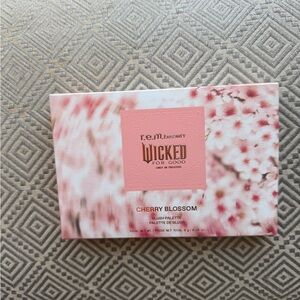r.e.m. beauty Cherry Blossom Blush Palette wicked for good
